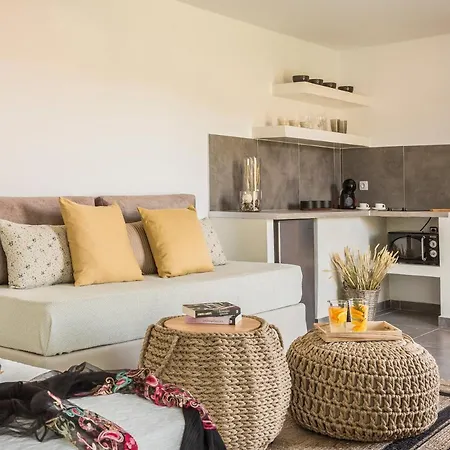 Malibu Suites & Kefalonia Island