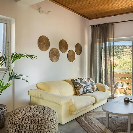 Apartment Malibu Suites & Kefalonia Island