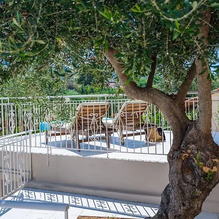 Malibu Suites & Apartment Kefalonia Island