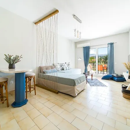 Malibu Suites & Kefalonia Island